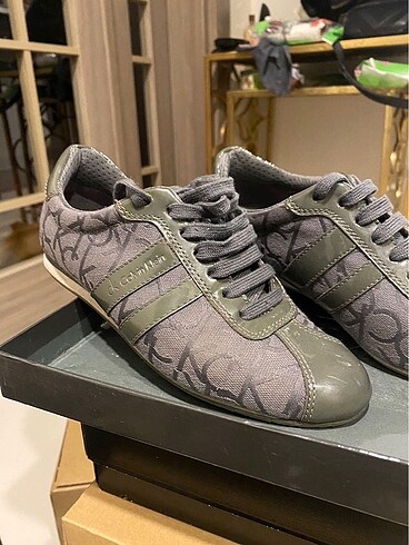 Calvin Klein sneaks