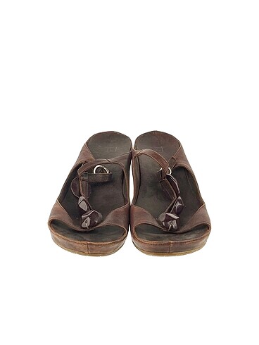 38 Beden Vintage Love Sandalet %70 İndirimli.