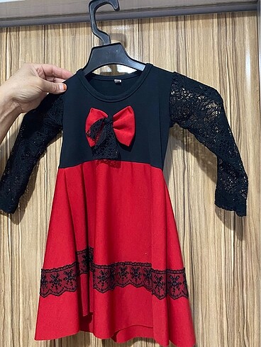 4 Yaş Beden çeşitli Renk 3 adet çocuk elbisesi