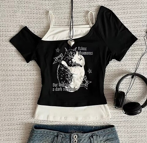 Urban Outfitters Y2k gothic pinterest lolita bluz