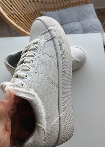 35 Beden Zara Spor Ayakkabi