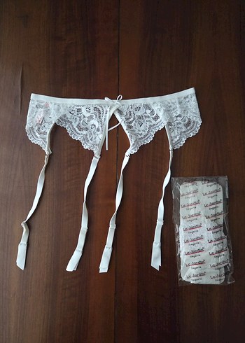 Beyaz Dantel Sütyen Takımı 5 parça - Görsel 4