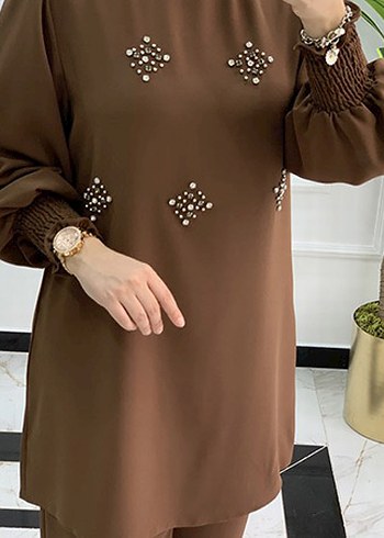 Uzun Kollu Kahverengi Nakışlı Tunik - Görsel 4