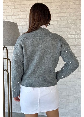 İnci detaylı gri kadın hırka - Görsel 2