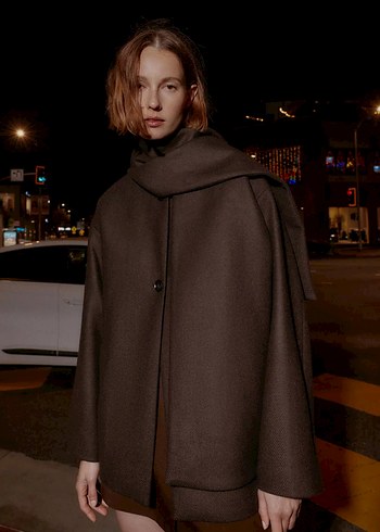 Zara şal detaylı yün kaban - Görsel 5