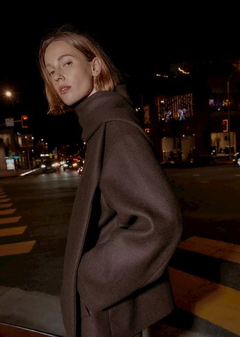 Zara şal detaylı yün kaban - Görsel 8