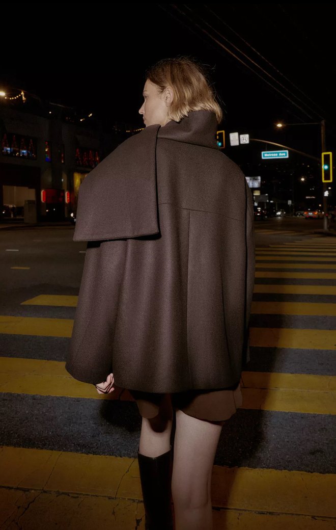 Zara şal detaylı yün kaban - Görsel 3