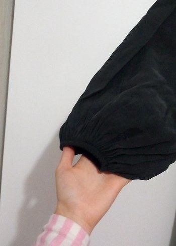 Uzun Siyah Keten V Yaka Elbise - Görsel 3