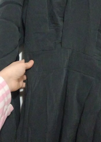 Uzun Siyah Keten V Yaka Elbise - Görsel 2