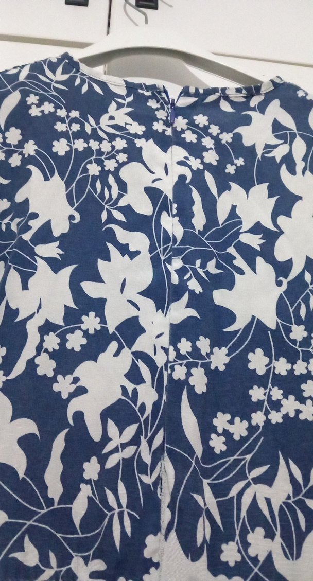 Uzun Kollu Lacivert Desenli Uzun Elbise - Görsel 4