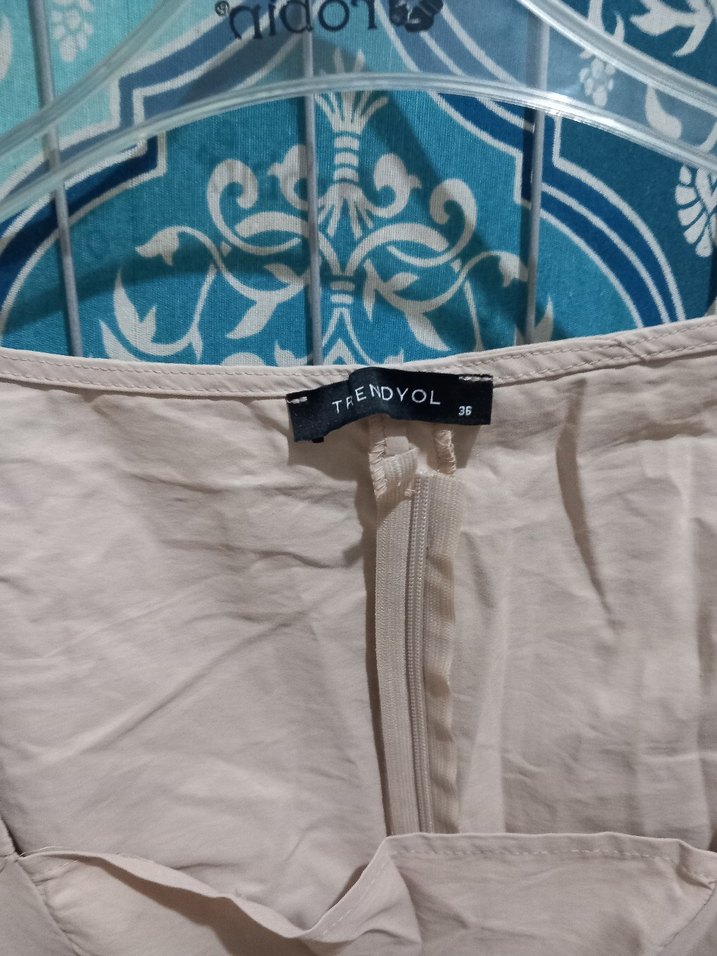 Bej Keten V Yaka Uzun Kollu Bluz - Görsel 3