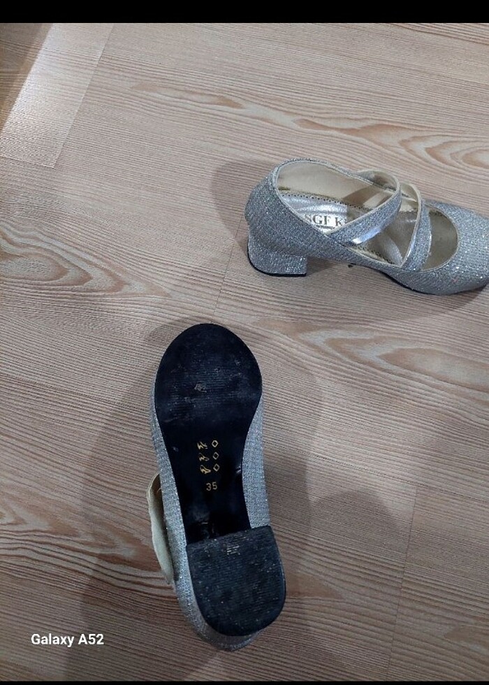 Işıltılı ayakkabı - Görsel 3