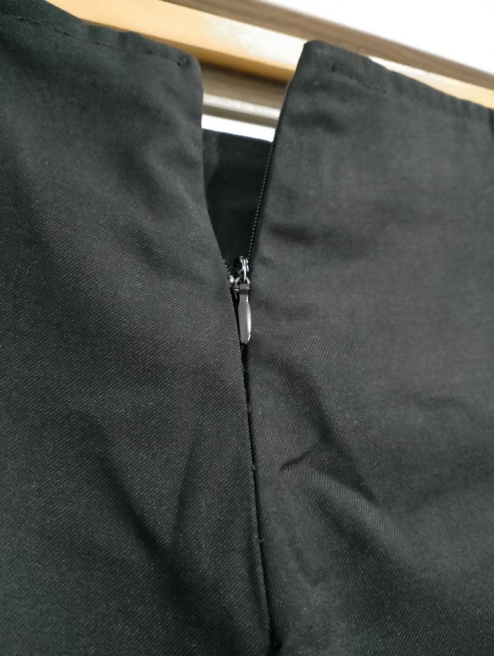 Siyah Uzun Kadın Etek - Görsel 2