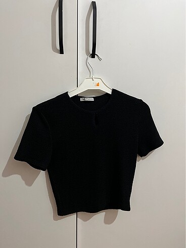 Zara crop