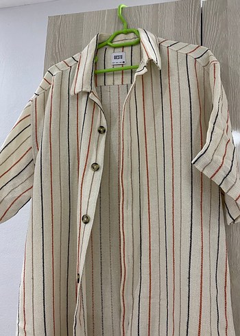 Bej Çizgili Kısa Kollu Keten Gömlek - Görsel 2