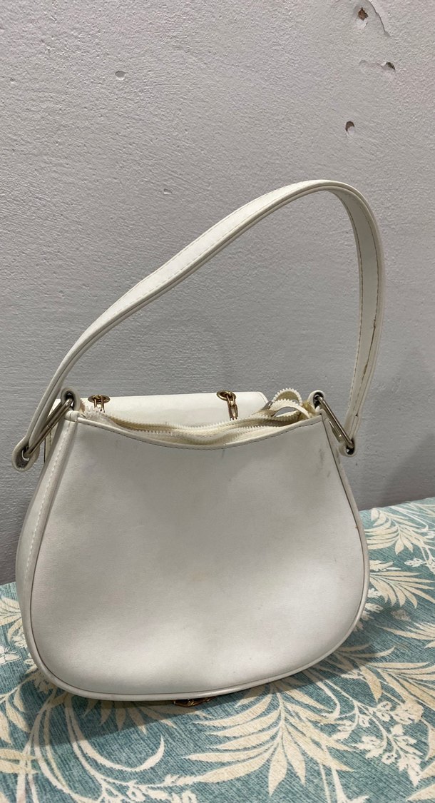 Beyaz Deri Tokalı Bohem Kadın Çantası - Görsel 2