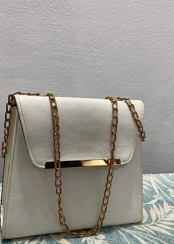 Beyaz Deri Tokalı Kadın Çanta - Görsel 2