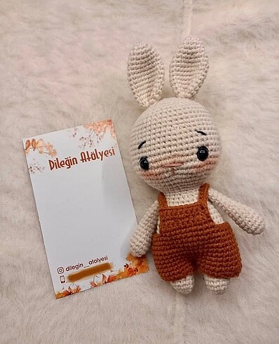 Amigurumi küçük tavşan