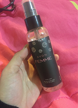 Avon femme