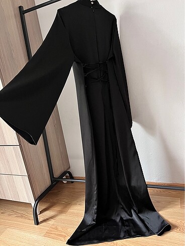 Saten elbise - Görsel 2