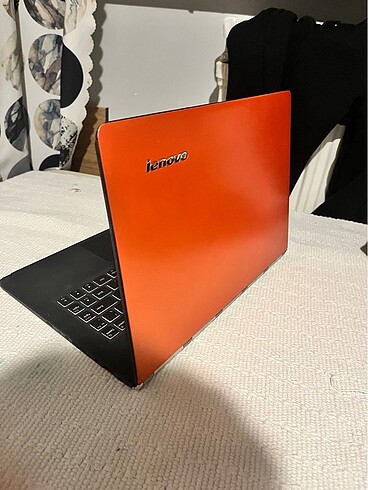 Lenovo yoga katlanır dokunmatik laptop