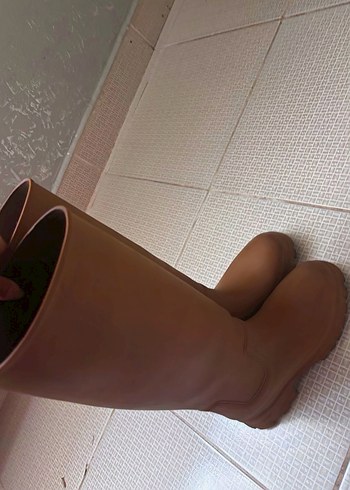 Brown rengi yağmurluk çizme - Görsel 2