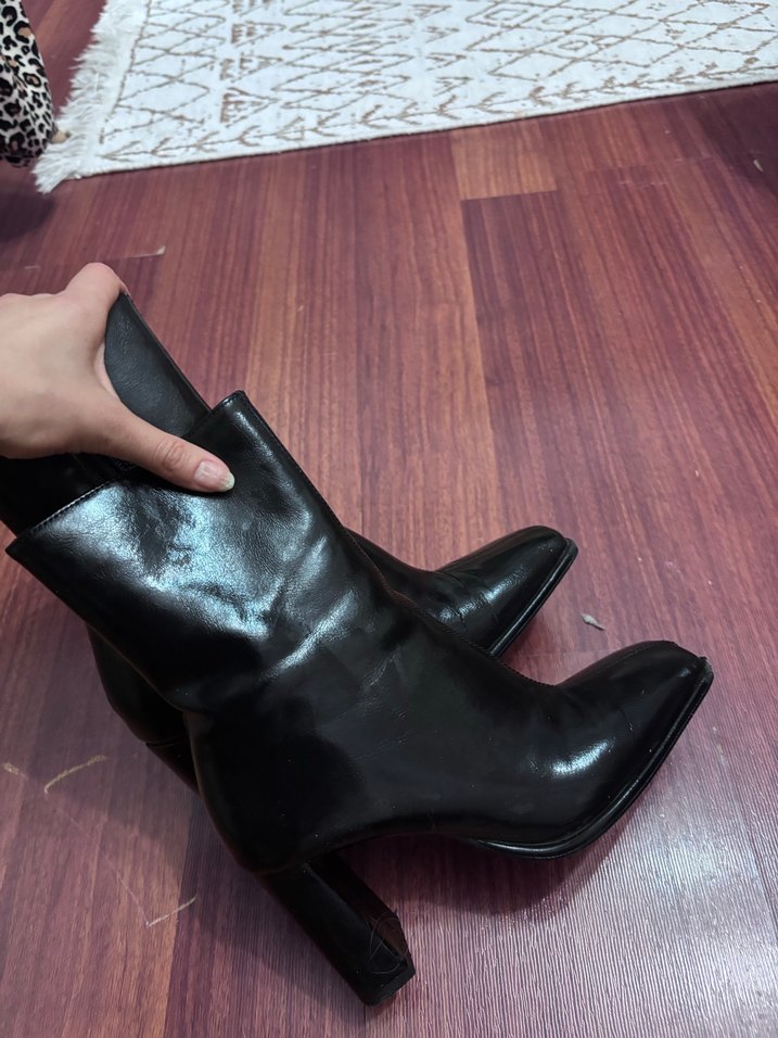 Kadın Siyah Deri Stiletto Botlar - Görsel 2