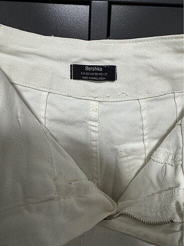 Bershka Beyaz kot pantolon