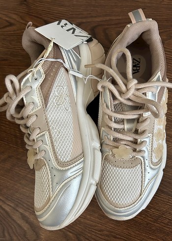 Zara 36 no Zara spor ayakkabı