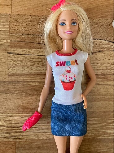 Beden Barbie mutfakta oyun seti