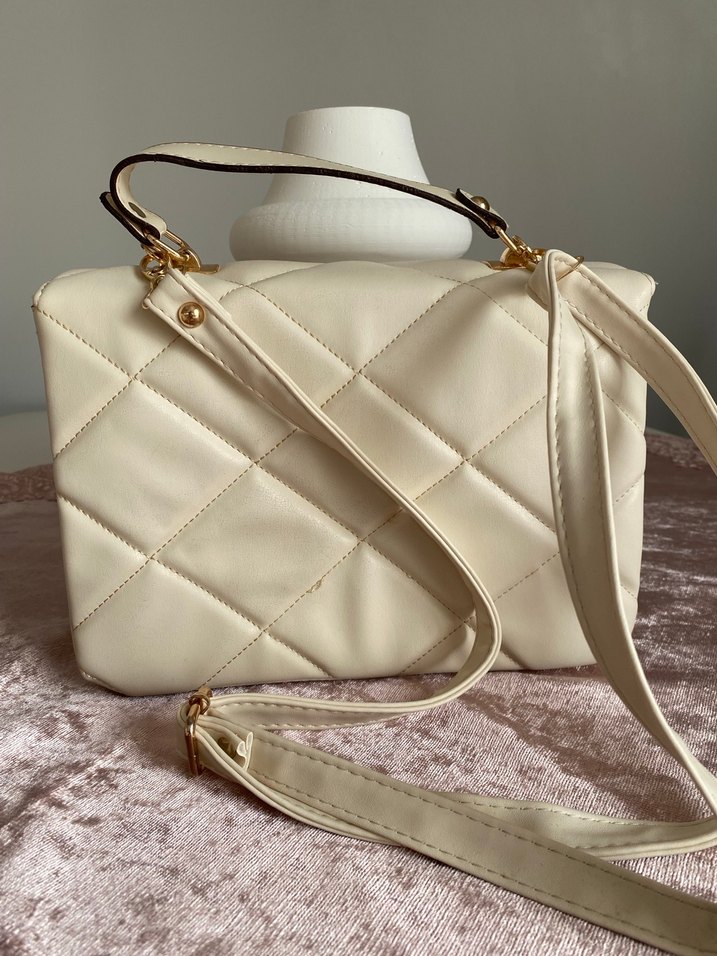 Beyaz Deri Kapitone Kadın Çanta - Görsel 2