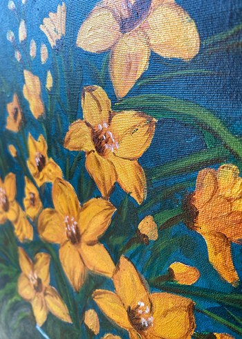 Sarı Çiçekli Karanlık Fonlu Tablo - Görsel 3