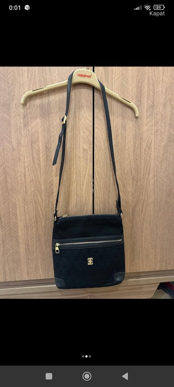 Kilitli Siyah Deri Kadın Çanta - Görsel 2