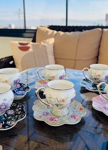 Yeni kahve fincanı takımı 