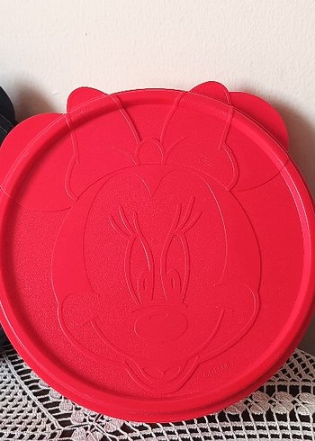 Tupperware Kırmızı Plastik Saklama Kabı - Görsel 2