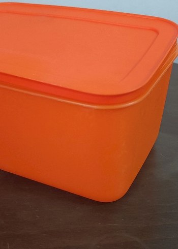 Tupperware Turuncu Plastik Saklama Kabı - Görsel 3