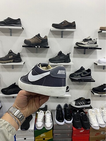 Nike Nike blazer now 77'