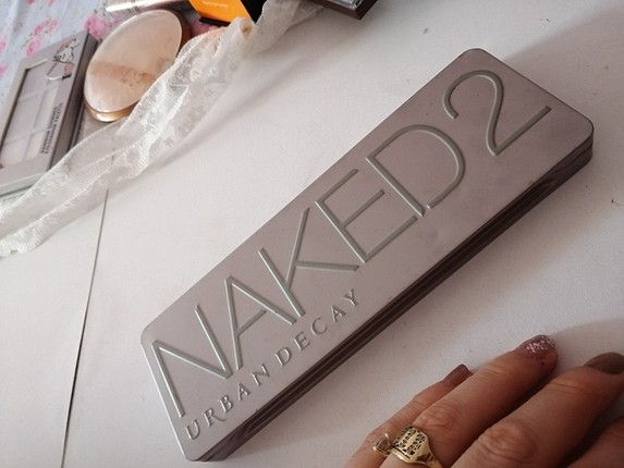 naked 2 far paleti