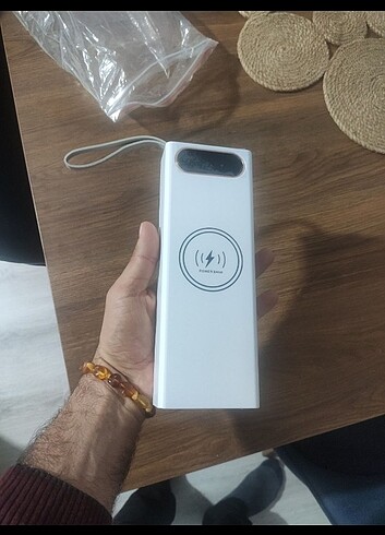 Power bank ( sormadan alim yapmayin) temsili
