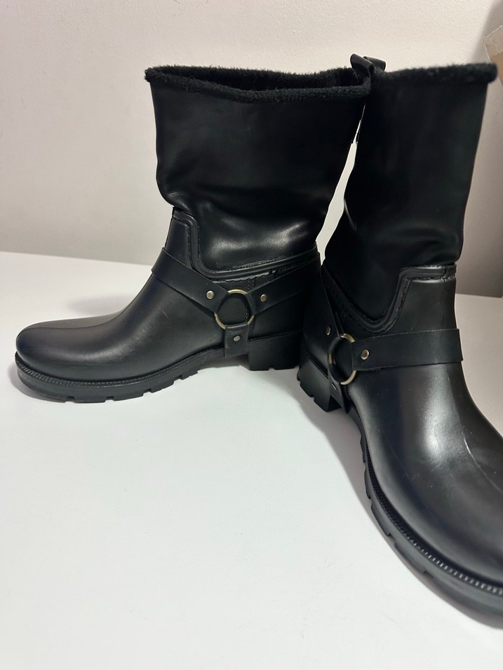 Tokalı Siyah Kadın yapmurluk çizmesi - Görsel 3