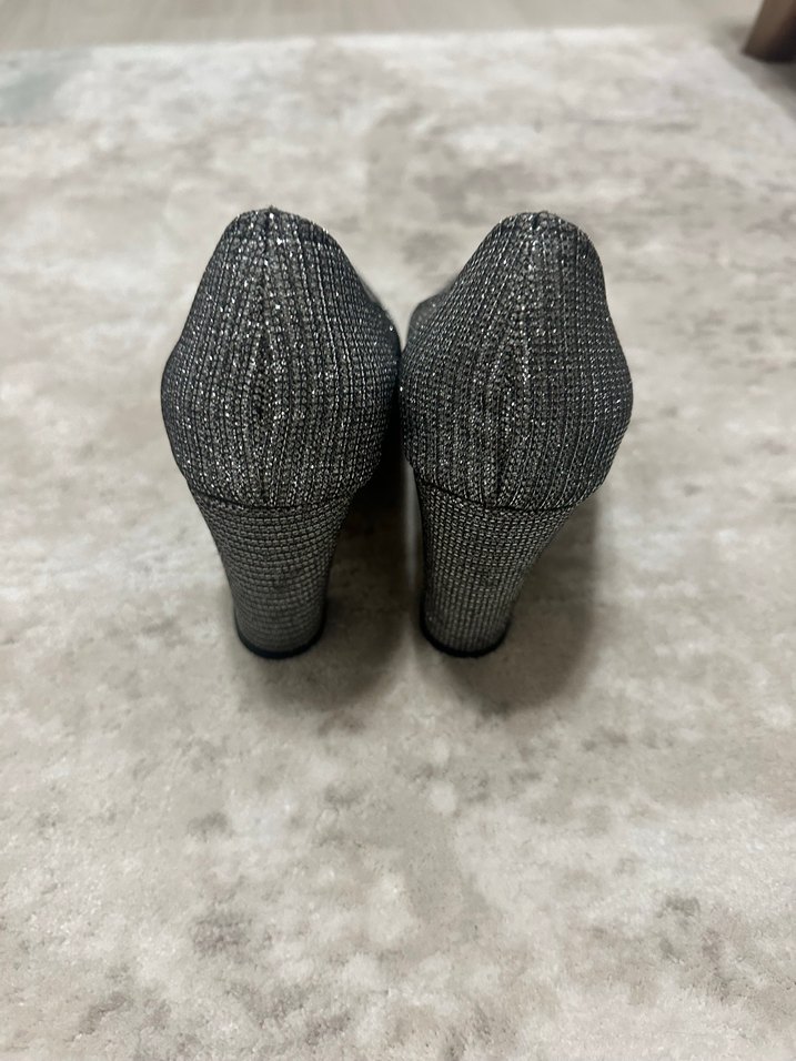 Gri küçük Desenli simli  Stiletto kalın Topuklu Kadın Ayakkabı - Görsel 4