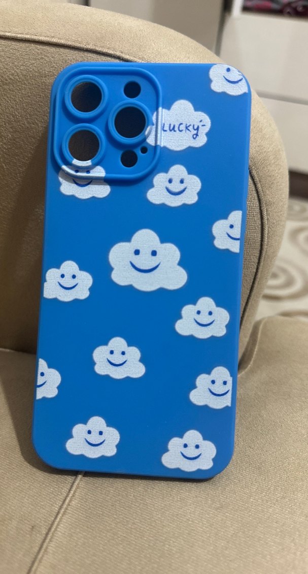 Parlak Mavi Bulutlu Telefon Kılıfı 14 pro max - Görsel 3