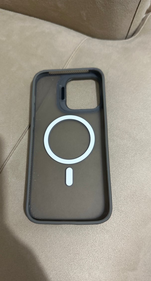 Düğmeli Gri Telefon Kılıfı 14 pro max - Görsel 2