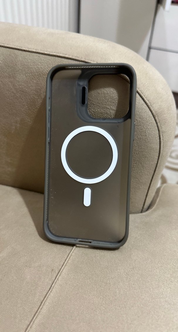 Düğmeli Gri Telefon Kılıfı 14 pro max - Görsel 3