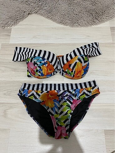 Bikini takım