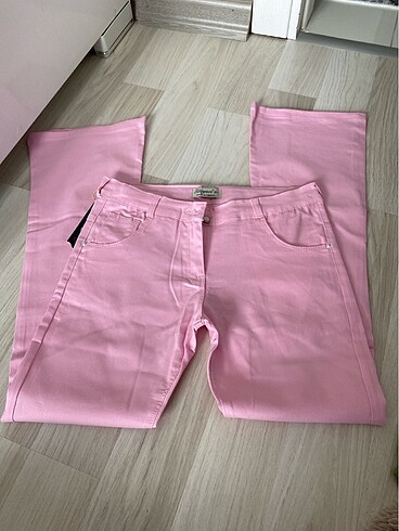 LC Waikiki Pembe İspanyol paça kız çocuk pantolon