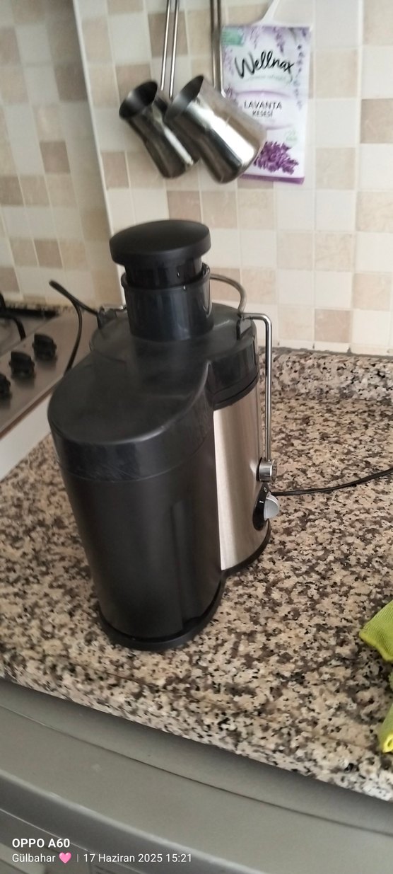 Gri Renkli Elektrikli Meyve Sıkacağı - Görsel 2