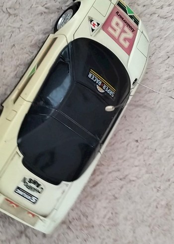 Beyaz Oyuncak Araba - Görsel 9