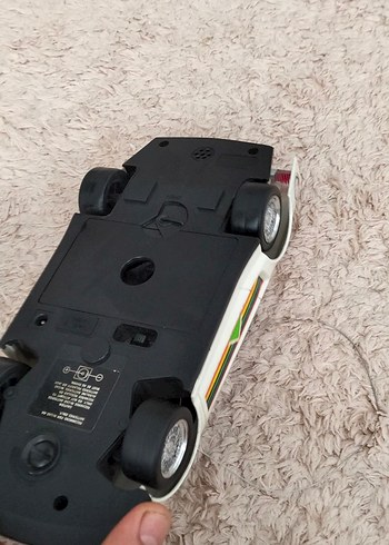 Beyaz Oyuncak Araba - Görsel 14