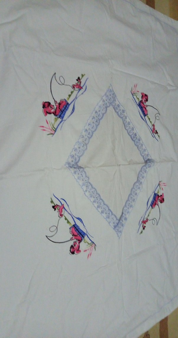 İşlemeli Beyaz Çocuk nevresim takımı - Görsel 2